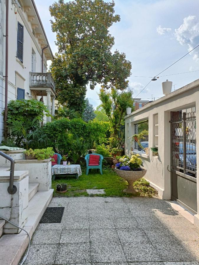 Bed and Breakfast Chez Martha Verona Exterior foto