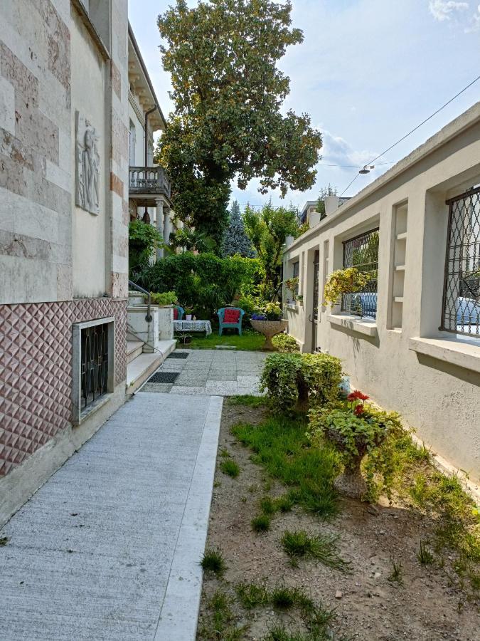 Bed and Breakfast Chez Martha Verona Exterior foto